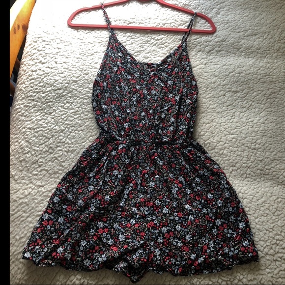 H&M Divided Floral Romper - Picture 1 of 2